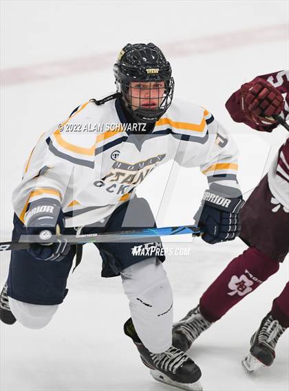 Thumbnail 1 in Webster Thomas vs Aquinas Institute (Section V Class B Final) photogallery.