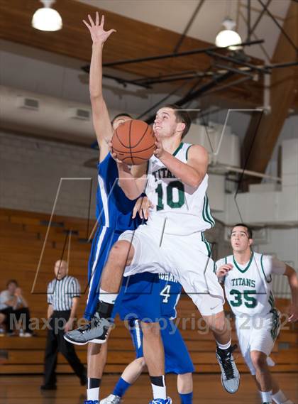 Thumbnail 2 in Poway vs Bingham (Torrey Pines Holiday Classic) photogallery.