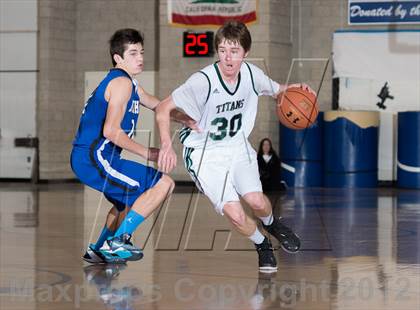 Thumbnail 3 in Poway vs Bingham (Torrey Pines Holiday Classic) photogallery.