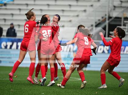 Thumbnail 3 in Amity Regional vs. Greenwich (CIAC Class LL Final) photogallery.