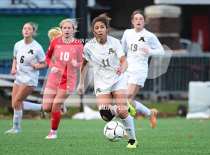 Thumbnail 3 in Amity Regional vs. Greenwich (CIAC Class LL Final) photogallery.