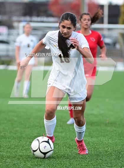 Thumbnail 1 in Amity Regional vs. Greenwich (CIAC Class LL Final) photogallery.