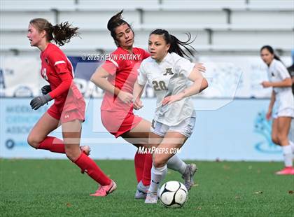 Thumbnail 3 in Amity Regional vs. Greenwich (CIAC Class LL Final) photogallery.