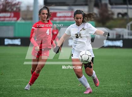 Thumbnail 1 in Amity Regional vs. Greenwich (CIAC Class LL Final) photogallery.