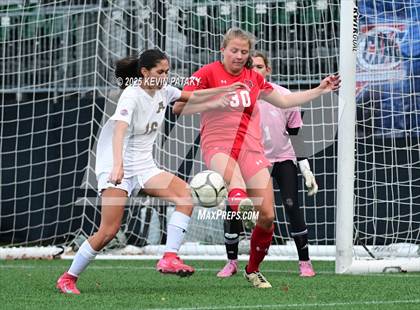 Thumbnail 2 in Amity Regional vs. Greenwich (CIAC Class LL Final) photogallery.