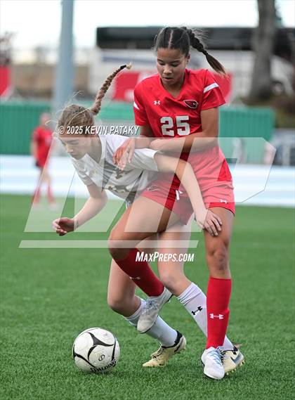 Thumbnail 3 in Amity Regional vs. Greenwich (CIAC Class LL Final) photogallery.