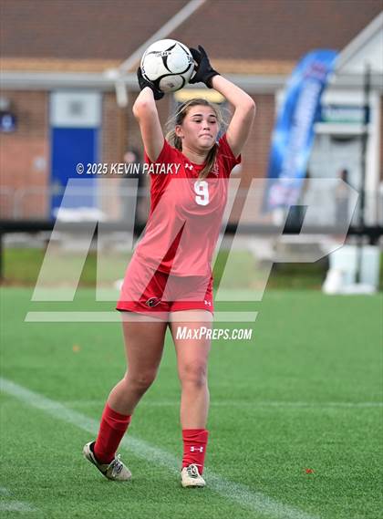 Thumbnail 2 in Amity Regional vs. Greenwich (CIAC Class LL Final) photogallery.