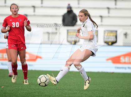 Thumbnail 3 in Amity Regional vs. Greenwich (CIAC Class LL Final) photogallery.