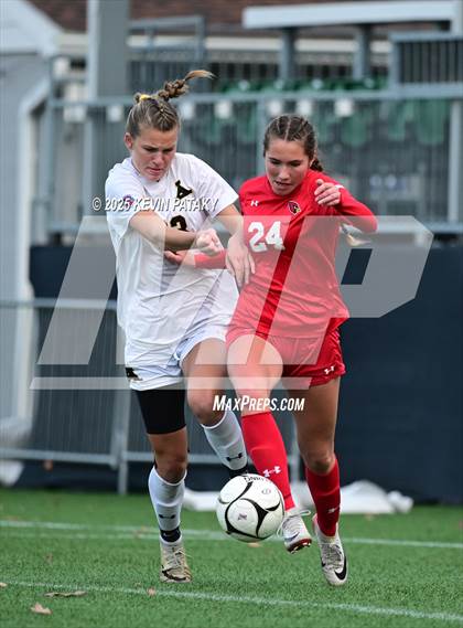 Thumbnail 2 in Amity Regional vs. Greenwich (CIAC Class LL Final) photogallery.