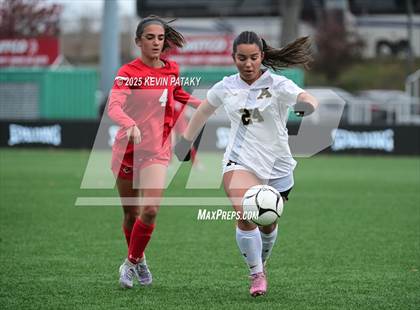 Thumbnail 3 in Amity Regional vs. Greenwich (CIAC Class LL Final) photogallery.