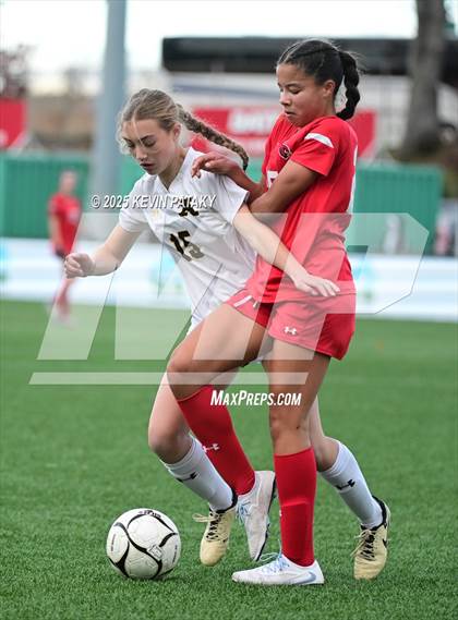 Thumbnail 2 in Amity Regional vs. Greenwich (CIAC Class LL Final) photogallery.