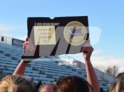 Thumbnail 2 in Amity Regional vs. Greenwich (CIAC Class LL Final) photogallery.