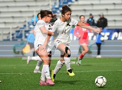 Thumbnail 2 in Amity Regional vs. Greenwich (CIAC Class LL Final) photogallery.