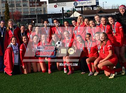 Thumbnail 2 in Amity Regional vs. Greenwich (CIAC Class LL Final) photogallery.