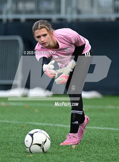 Thumbnail 2 in Amity Regional vs. Greenwich (CIAC Class LL Final) photogallery.