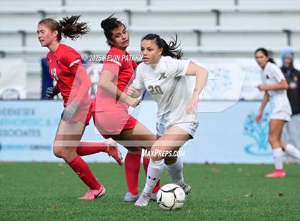 Thumbnail 2 in Amity Regional vs. Greenwich (CIAC Class LL Final) photogallery.