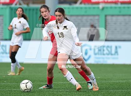 Thumbnail 2 in Amity Regional vs. Greenwich (CIAC Class LL Final) photogallery.