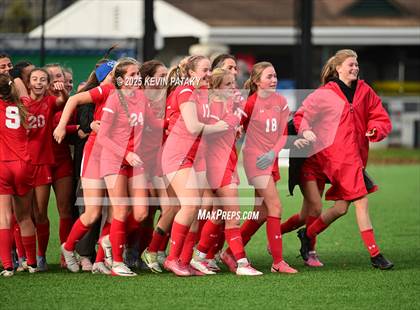 Thumbnail 2 in Amity Regional vs. Greenwich (CIAC Class LL Final) photogallery.