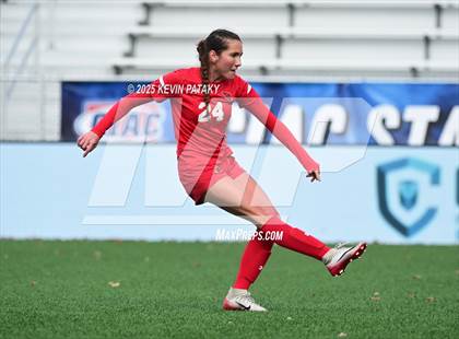 Thumbnail 2 in Amity Regional vs. Greenwich (CIAC Class LL Final) photogallery.