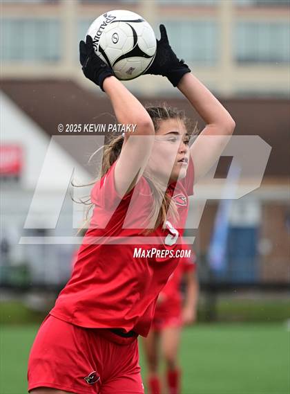 Thumbnail 3 in Amity Regional vs. Greenwich (CIAC Class LL Final) photogallery.