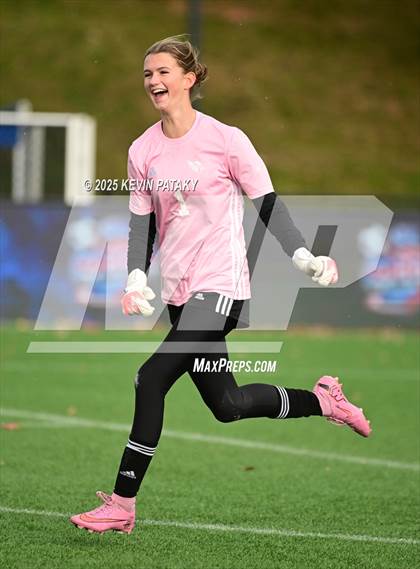 Thumbnail 2 in Amity Regional vs. Greenwich (CIAC Class LL Final) photogallery.