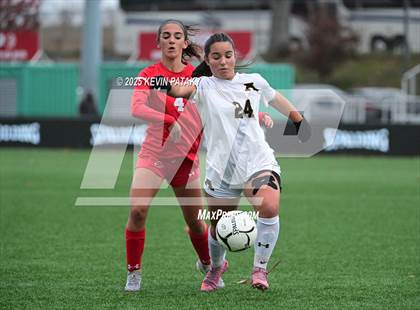 Thumbnail 2 in Amity Regional vs. Greenwich (CIAC Class LL Final) photogallery.