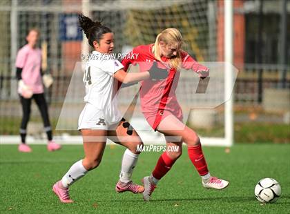 Thumbnail 2 in Amity Regional vs. Greenwich (CIAC Class LL Final) photogallery.