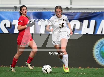 Thumbnail 3 in Amity Regional vs. Greenwich (CIAC Class LL Final) photogallery.