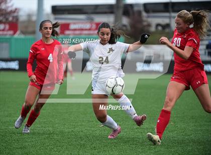 Thumbnail 2 in Amity Regional vs. Greenwich (CIAC Class LL Final) photogallery.