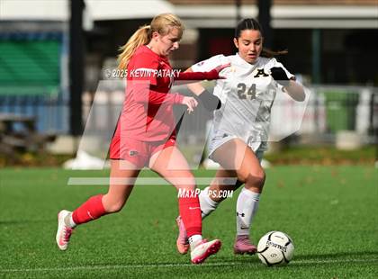 Thumbnail 2 in Amity Regional vs. Greenwich (CIAC Class LL Final) photogallery.