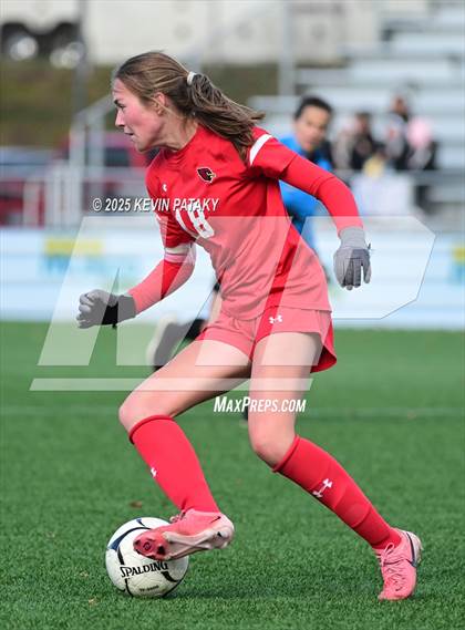 Thumbnail 3 in Amity Regional vs. Greenwich (CIAC Class LL Final) photogallery.