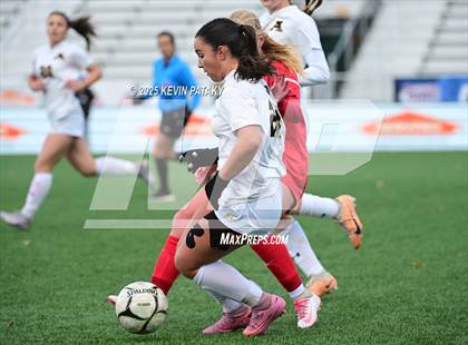 Thumbnail 3 in Amity Regional vs. Greenwich (CIAC Class LL Final) photogallery.