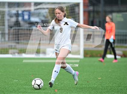 Thumbnail 2 in Amity Regional vs. Greenwich (CIAC Class LL Final) photogallery.