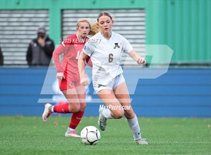 Thumbnail 3 in Amity Regional vs. Greenwich (CIAC Class LL Final) photogallery.