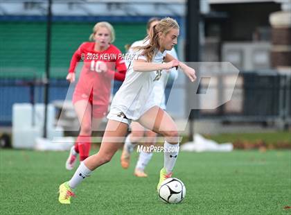 Thumbnail 2 in Amity Regional vs. Greenwich (CIAC Class LL Final) photogallery.