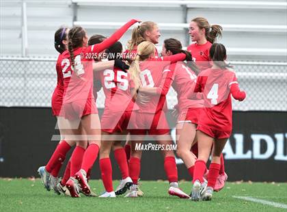 Thumbnail 2 in Amity Regional vs. Greenwich (CIAC Class LL Final) photogallery.