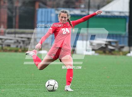 Thumbnail 2 in Amity Regional vs. Greenwich (CIAC Class LL Final) photogallery.