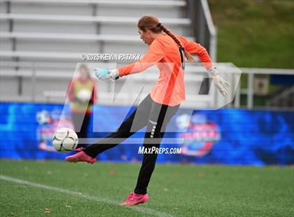 Thumbnail 2 in Amity Regional vs. Greenwich (CIAC Class LL Final) photogallery.