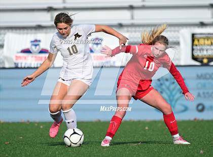 Thumbnail 3 in Amity Regional vs. Greenwich (CIAC Class LL Final) photogallery.