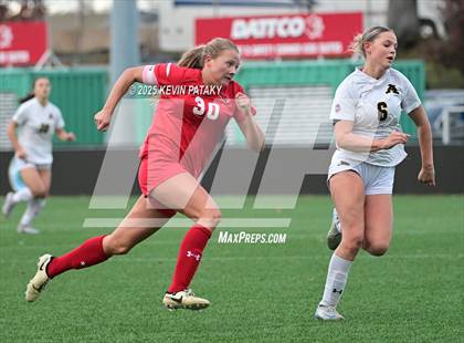 Thumbnail 2 in Amity Regional vs. Greenwich (CIAC Class LL Final) photogallery.