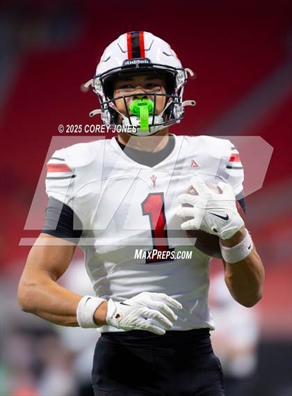 Thumbnail 3 in Bowdon vs Lincoln County (GHSA 1A Div.II Championship) photogallery.