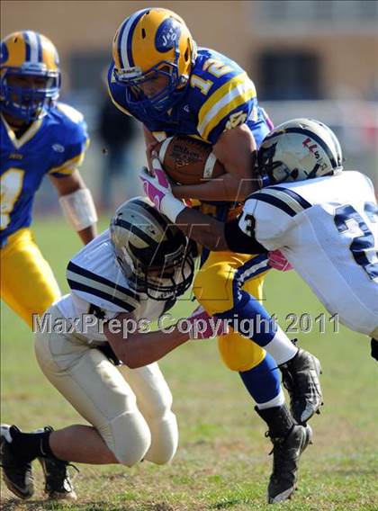 Thumbnail 1 in Baldwin @ East Meadow photogallery.