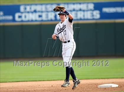 Thumbnail 3 in Smithson Valley vs. Leander (Rock Hardball Classic) photogallery.
