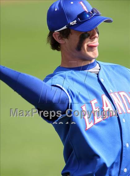 Thumbnail 2 in Smithson Valley vs. Leander (Rock Hardball Classic) photogallery.