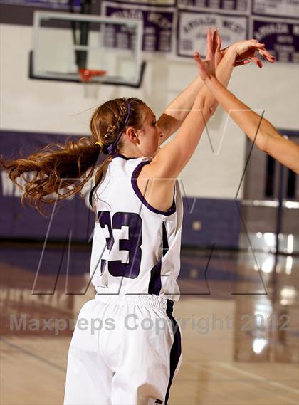 Thumbnail 3 in Arapahoe @ Arvada West photogallery.