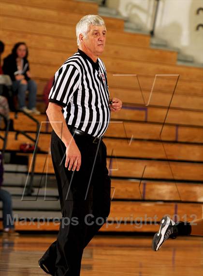 Thumbnail 1 in Arapahoe @ Arvada West photogallery.