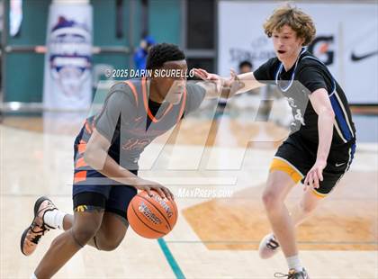 Thumbnail 2 in Roosevelt vs. O'Connor (Hoophall West - Nike TOC) photogallery.