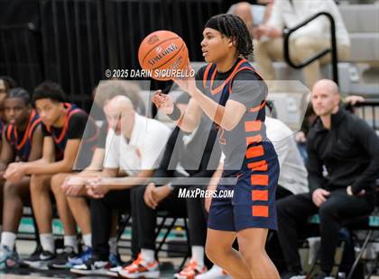 Thumbnail 2 in Roosevelt vs. O'Connor (Hoophall West - Nike TOC) photogallery.