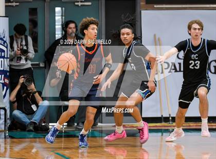 Thumbnail 3 in Roosevelt vs. O'Connor (Hoophall West - Nike TOC) photogallery.