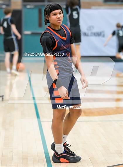 Thumbnail 2 in Roosevelt vs. O'Connor (Hoophall West - Nike TOC) photogallery.